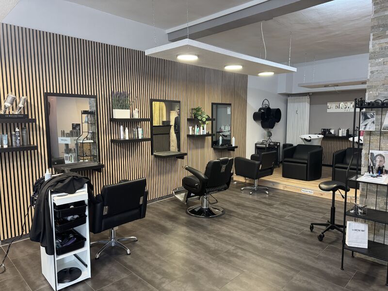 Innenraum des Salons Capelli é Bellezza